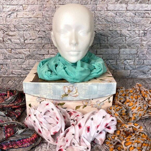 Scarf Wraps Bundle of 4 Infinity Scarves Women's Accessories - Picture 4 of 8